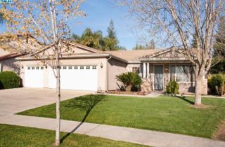 2036 Quincy St, Visalia, CA 93291-8504
