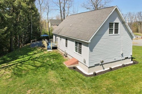 18 Wildwood Ave, Unity, NH 03743-2450