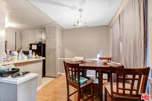 343 Riverdale Dr, Glendale CA  91204-4825 exterior