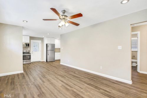 2823 Horse Shoe Dr, Atlanta GA  30316-4219 exterior