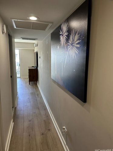 2440 Kuhio Ave, Honolulu HI  96815-3347 exterior