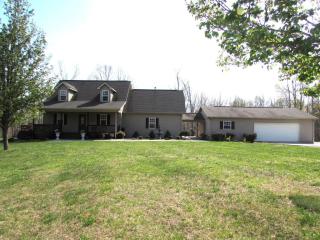 4192 Glade Creek Rd, Ravenscroft, TN 38583-8520
