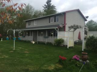 16570 Howard Dr, Westport OR  exterior