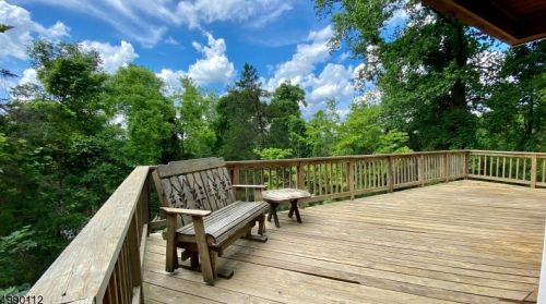 135 Hillside Dr, Fredon, NJ 07860-8838