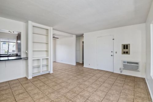 232 Candice Pl, Vista CA  92083-1984 exterior
