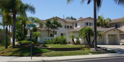 405 Zezere Dr, Oceanside, CA 92057-8402