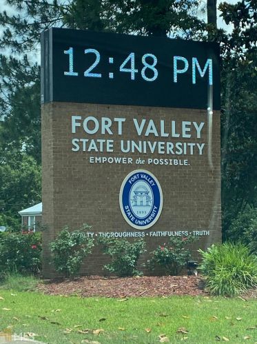 618 State University Dr, Marshallville, GA 31030-4305