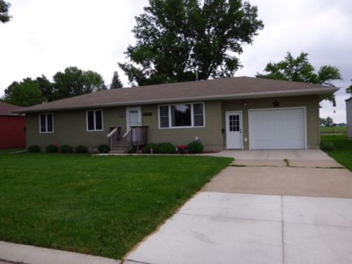 204 Pearl St, Amboy, MN 56010-4733