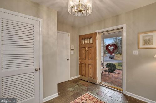 176 Berrywood Dr, Severna Park MD 21146-2033 exterior