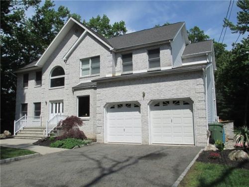 60 Aldrich Ave, Edison, NJ 08820-3631