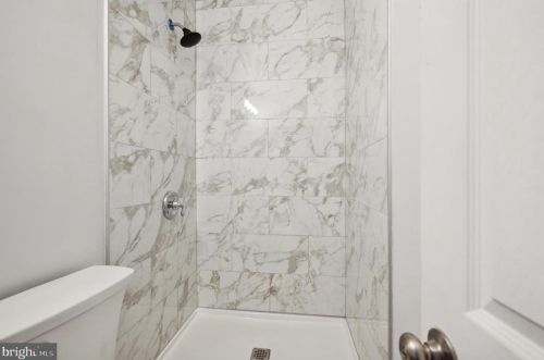 24 51 St, Philadelphia PA 19139-2726 exterior