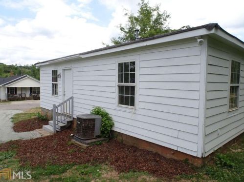 19 Calhoun St, Newnan GA  30263-2525 exterior