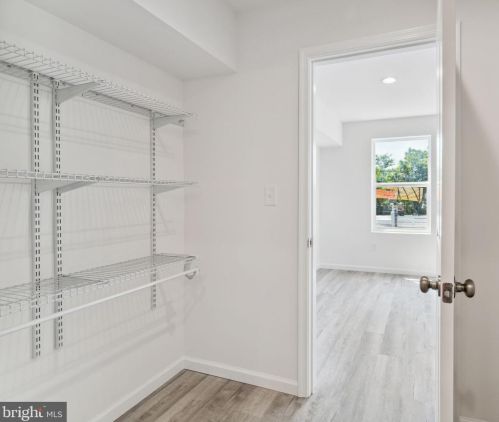 2543 11 St, Philadelphia PA  19133-1413 exterior