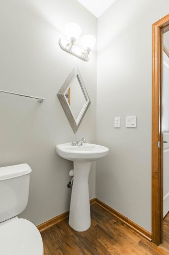2160 Cedar Grove Trl, Saint Paul MN  55122-1543 exterior