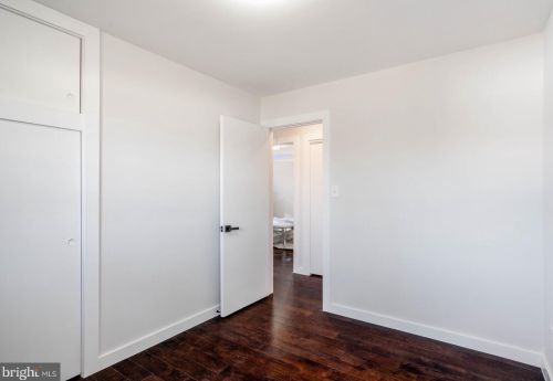 8114 Drayton Ln, Springfield VA  22151-1814 exterior