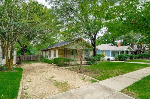 2726 College Ave, Fort Worth TX  76110-3115 exterior