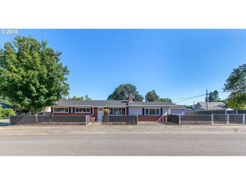 191 3rd Ave, Estacada, OR 97023-7007