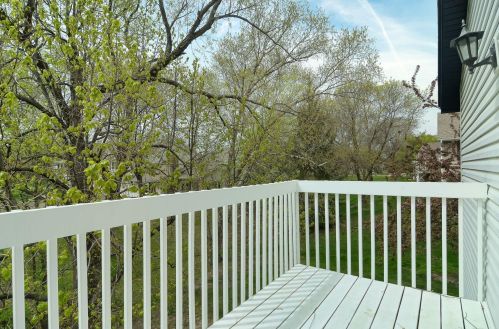 3703 Gershwin Ln, Saint Paul MN  55128-2940 exterior