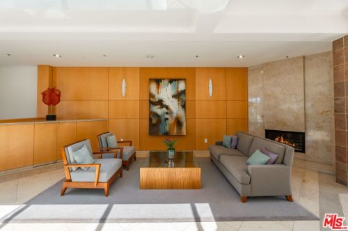 515 Ocean Ave, Santa Monica CA  90402-2609 exterior