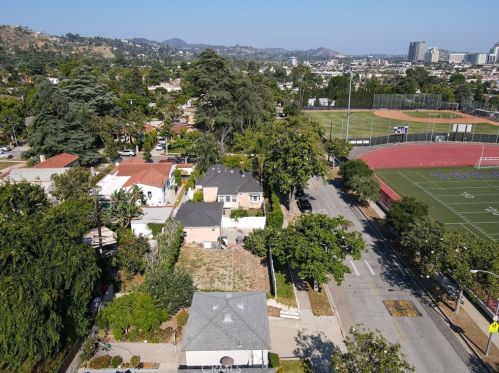 1401 Hillcrest Ave, Glendale CA  91202-1505 exterior