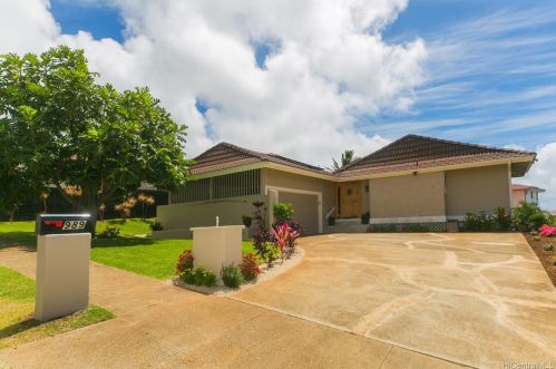 989 Kaluanui Rd, Honolulu HI  96825-1324 exterior