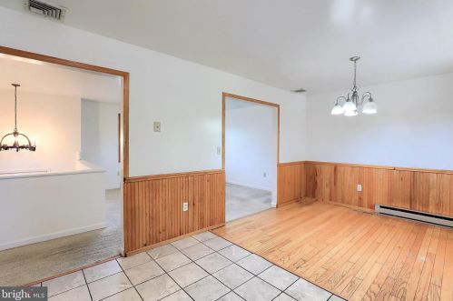 3077 Todd Ln, Lancaster PA  17601-1350 exterior