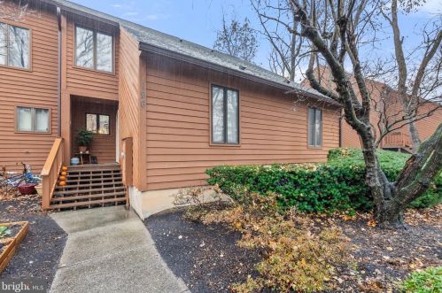 196 Tecumseh Trl, Hedgesville, WV 25427-3859