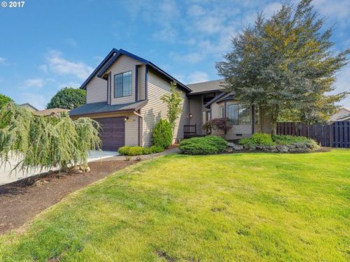 380 30th Dr, Damascus, OR 97030
