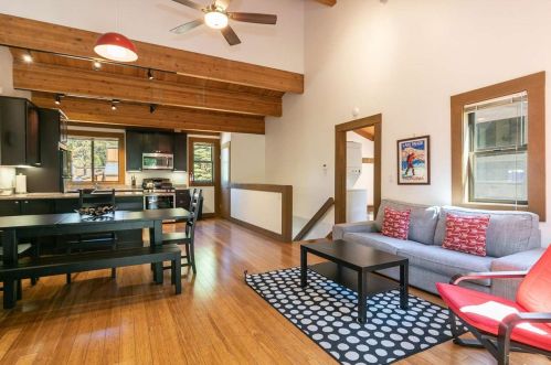 3069 Silver Strike, Truckee CA  96161-4207 exterior