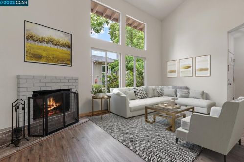 1070 Mohr Ln, Concord, CA 94518-3761