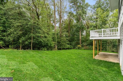 10601 Greenacres Dr, Silver Spring MD 20903-1214 exterior