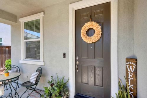 9979 Asilomar Ln, Elk Grove CA  95757-2549 exterior