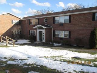 80 Mountain Laurel Dr, Hartford, CT 06109-4325