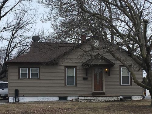 410 Jerome Ln, East Saint Louis, IL 62206-2047