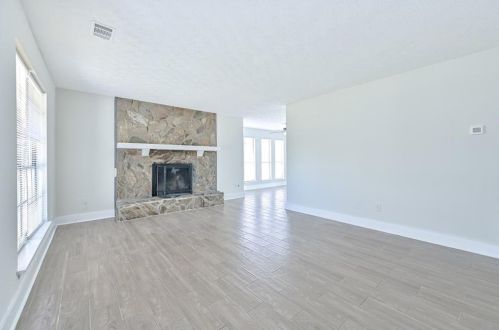 6120 Valdez Dr, Rex GA exterior