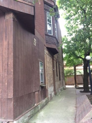 1874 Bissell St, Chicago, IL 60614-5013