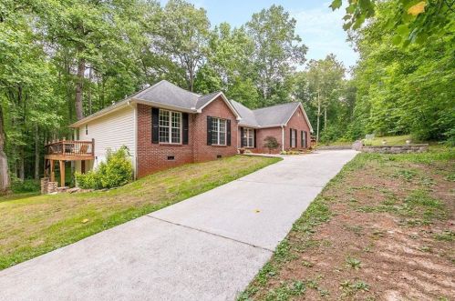 103 Midway Rd, Marietta, GA 30064-1525