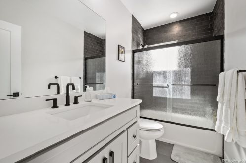 2115 Harlan St, Denver CO  80214-1147 exterior