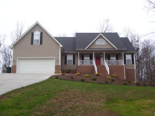 511 Concord Dr, Dalton, GA 30721-9139