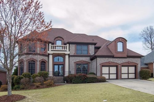 2695 Ivy Brook Ln, Buford, GA 30519-3002