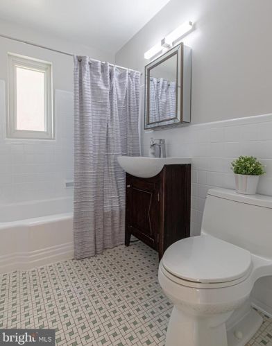 2419 Eccleston St, Silver Spring MD 20902-4830 exterior