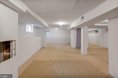 9715 Capitol View Ave, Silver Spring MD 20910-1033 exterior