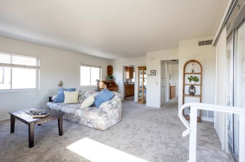 5756 La Jolla Way, Cypress, CA 90630-3208