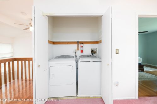 25 Malibu Dr, Tinton Falls NJ 07724-2542 exterior