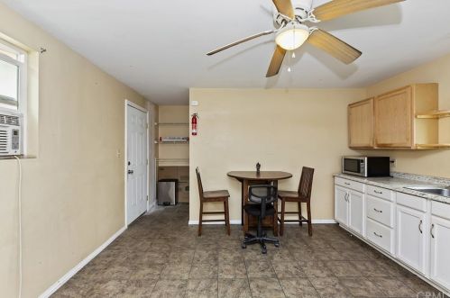 416 Prospect Ave, Riverside CA  92507-1419 exterior