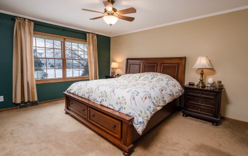 850 Vaughn Ct, Sycamore IL  60178-2000 exterior