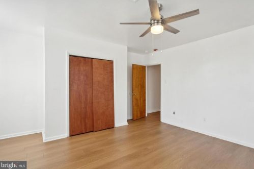 900 5 St, Philadelphia PA 19123-1455 exterior