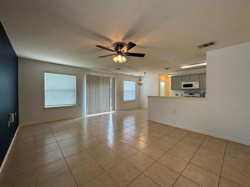 1139 Emmitt Run, Austin TX  78721-3028 exterior