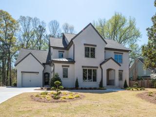 173 Laurel Forest Cir, Atlanta, GA 30342-4107