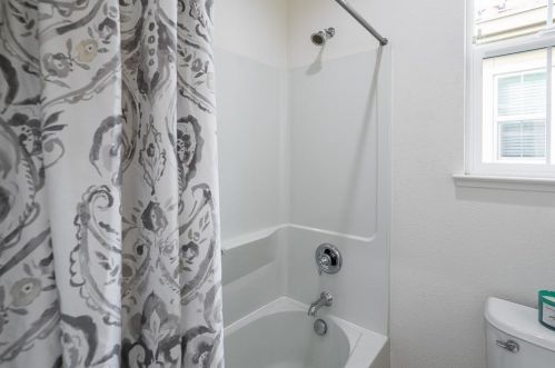 1775 Mccandless Dr, Milpitas CA 95035-8048 exterior